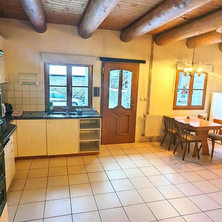Rustikale Und Grosszuegige Ferienwohnung Kasperske Hory Dış mekan fotoğraf