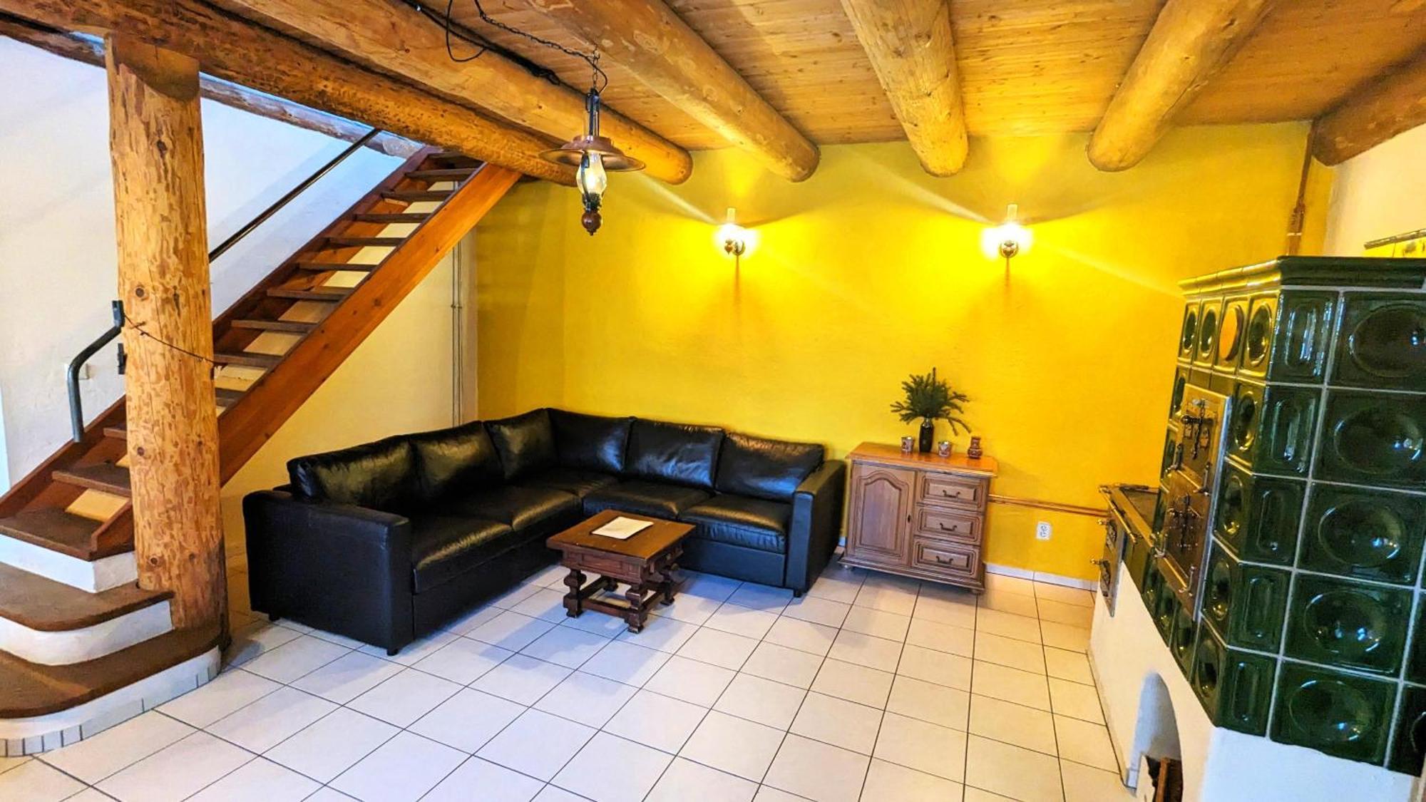 Rustikale Und Grosszuegige Ferienwohnung Kasperske Hory Dış mekan fotoğraf